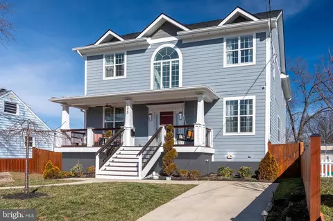 Exterior - 108 Luxor St, Manassas Park, VA 20111 photo 2 of 12