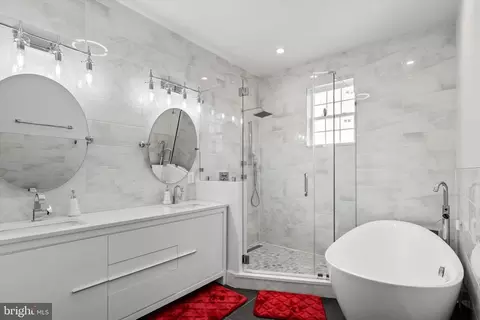 Bath - 108 Luxor St, Manassas Park, VA 20111 photo 3 of 6