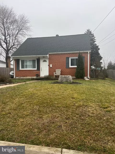 161 Colburn Dr, Manassas Park, VA 20111