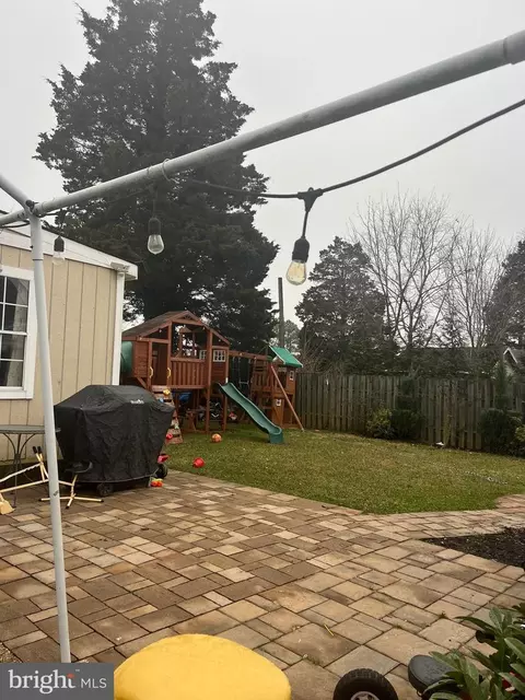 Exterior - 161 Colburn Dr, Manassas Park, VA 20111 photo 8 of 10