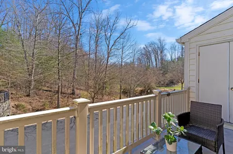 Exterior - 9804 Pickens Pl, Manassas Park, VA 20111 photo 5 of 9