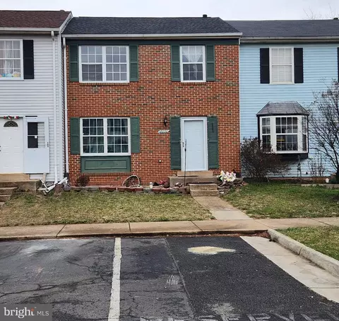 8636 Cartwright Ct, Manassas Park, VA 20111
