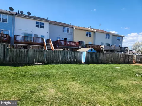 Exterior - 8636 Cartwright Ct, Manassas Park, VA 20111 photo 3 of 5