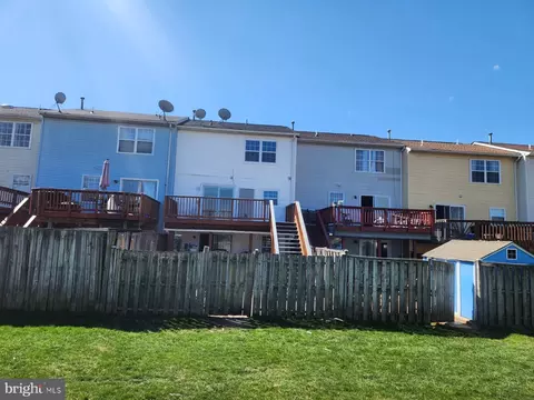 Exterior - 8636 Cartwright Ct, Manassas Park, VA 20111 photo 5 of 5