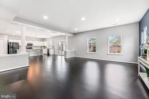 Entry Way - 102 Sheldon St, Manassas Park, VA 20111 photo 6 of 14