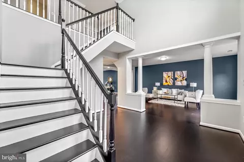 Entry Way - 102 Sheldon St, Manassas Park, VA 20111 photo 2 of 14