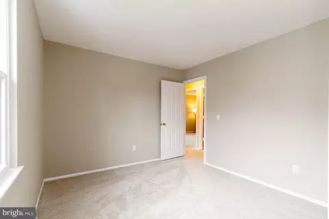 253 Cabbel Dr, Manassas Park, VA 20111 photo 17