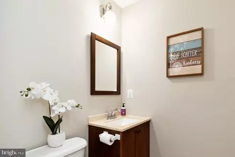 253 Cabbel Dr, Manassas Park, VA 20111 photo 12