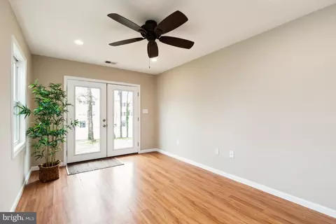 253 Cabbel Dr, Manassas Park, VA 20111 photo 8