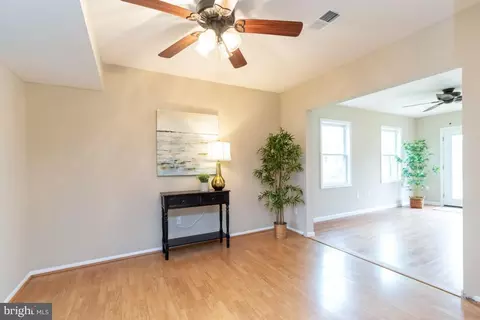 253 Cabbel Dr, Manassas Park, VA 20111 photo 6