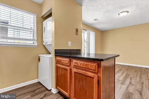 Kitchen - 8627 Cartwright Ct, Manassas Park, VA 20111 photo 10 of 10