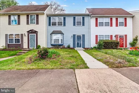 8627 Cartwright Ct, Manassas Park, VA 20111