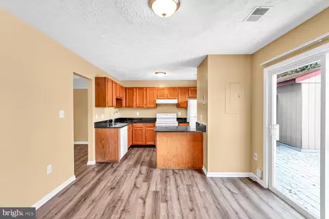 Kitchen - 8627 Cartwright Ct, Manassas Park, VA 20111 photo 1 of 10