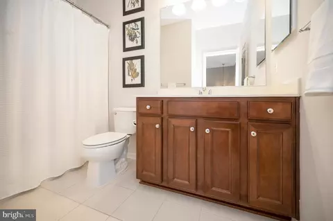 Bath - 9037 Belo Gate Dr, Manassas Park, VA 20111 photo 4 of 6