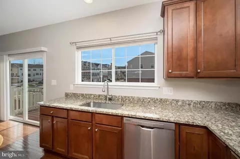 Kitchen - 9037 Belo Gate Dr, Manassas Park, VA 20111 photo 4 of 5