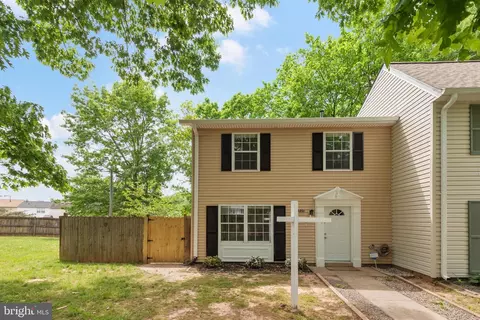 8521 Englewood Ct, Manassas Park, VA 20111