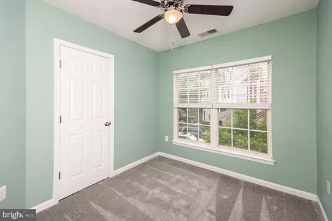 9335 Hedgeford St, Manassas Park, VA 20111 photo 17
