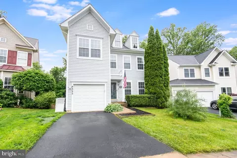 9335 Hedgeford St, Manassas Park, VA 20111 photo 3