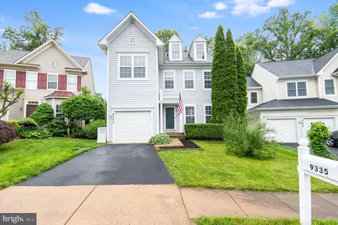 9335 Hedgeford St, Manassas Park, VA 20111