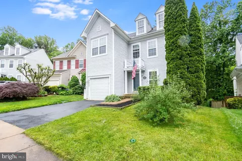 9335 Hedgeford St, Manassas Park, VA 20111 photo 4