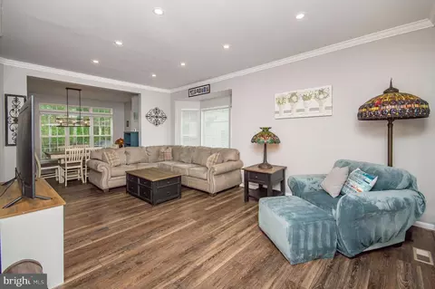 9335 Hedgeford St, Manassas Park, VA 20111 photo 5