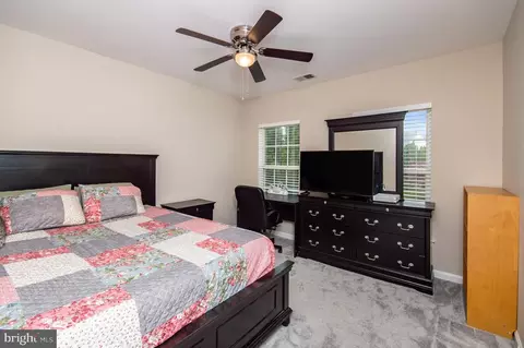 9335 Hedgeford St, Manassas Park, VA 20111 photo 15