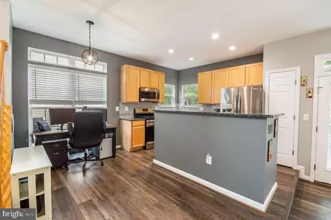 9335 Hedgeford St, Manassas Park, VA 20111 photo 9
