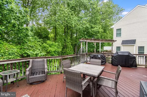 9335 Hedgeford St, Manassas Park, VA 20111 photo 23