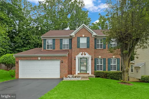 9427 Katelyn Ct, Manassas Park, VA 20111