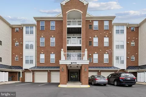 9711 Handerson Pl UNIT 203, Manassas Park, VA 20111