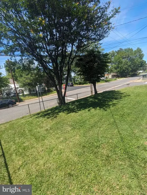 125 Colburn Dr, Manassas Park, VA 20111 photo 5