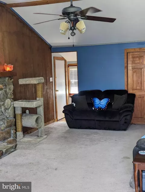 125 Colburn Dr, Manassas Park, VA 20111 photo 9