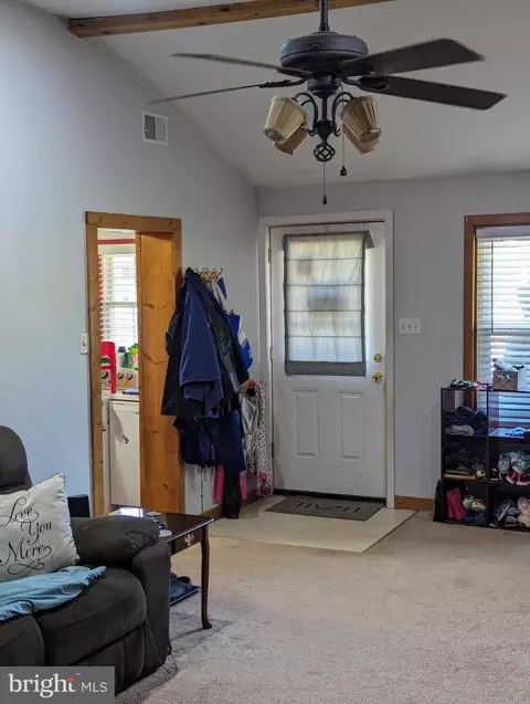 125 Colburn Dr, Manassas Park, VA 20111 photo 8