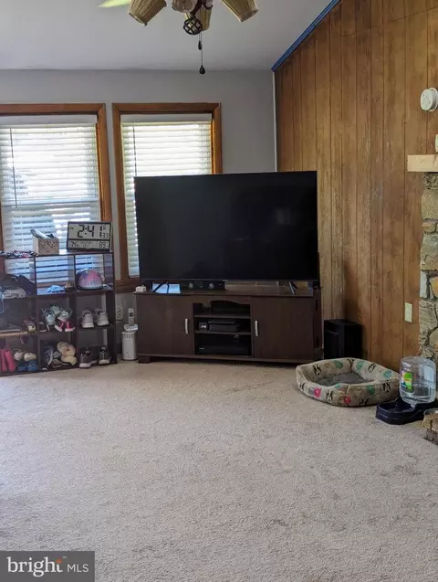 125 Colburn Dr, Manassas Park, VA 20111 photo 10