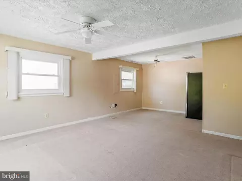 Living - 112 Holden Dr, Manassas Park, VA 20111 photo 1 of 9