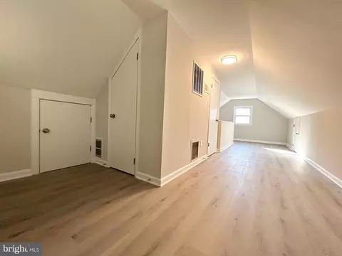 Entry Way - 108 Sheldon St, Manassas Park, VA 20111 photo 2 of 3