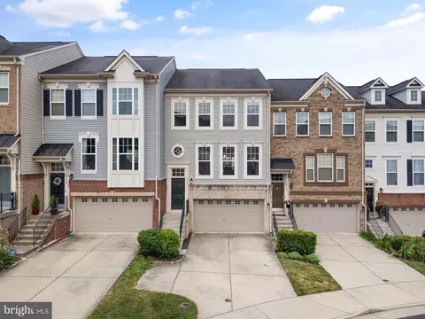 9035 Christopher Ln, Manassas Park, VA 20111 photo 2