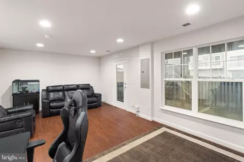 9035 Christopher Ln, Manassas Park, VA 20111 photo 37