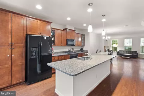 9035 Christopher Ln, Manassas Park, VA 20111 photo 14