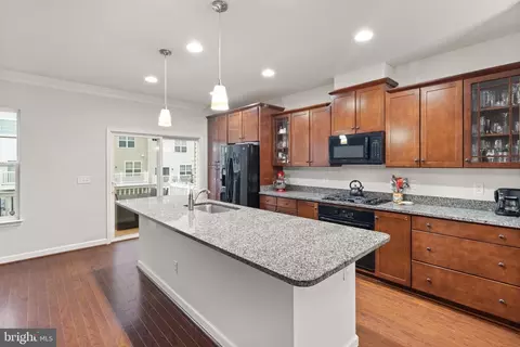 9035 Christopher Ln, Manassas Park, VA 20111 photo 11