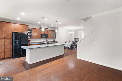 9035 Christopher Ln, Manassas Park, VA 20111 photo 16