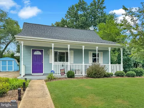 236 Cabbel Dr, Manassas Park, VA 20111