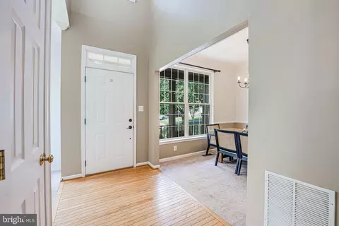 9285 Matthew Dr, Manassas Park, VA 20111 photo 7