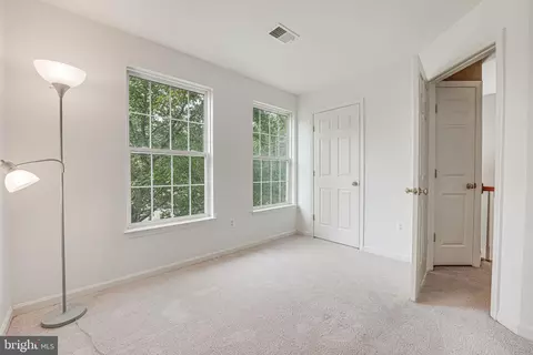 9285 Matthew Dr, Manassas Park, VA 20111 photo 34