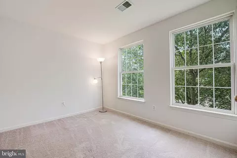 9285 Matthew Dr, Manassas Park, VA 20111 photo 33