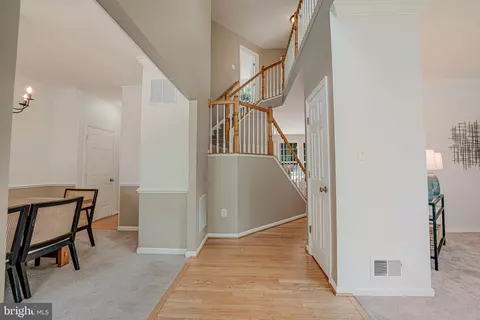 9285 Matthew Dr, Manassas Park, VA 20111 photo 6