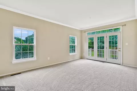 Living - 9632 Wigfall Way, Manassas Park, VA 20111 photo 5 of 6