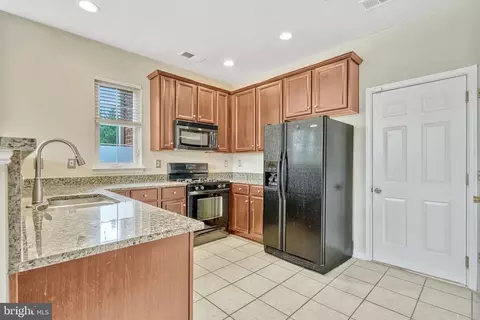 Kitchen - 9632 Wigfall Way, Manassas Park, VA 20111 photo 2 of 2