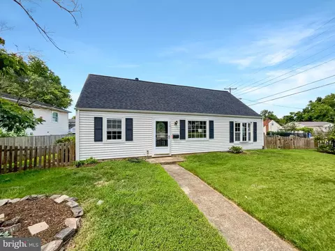 314 Manassas Dr, Manassas Park, VA 20111