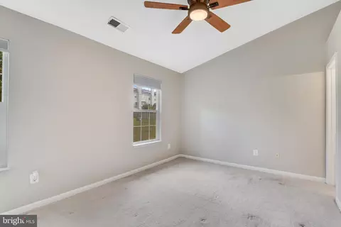 9263 Kristy Dr, Manassas Park, VA 20111 photo 20